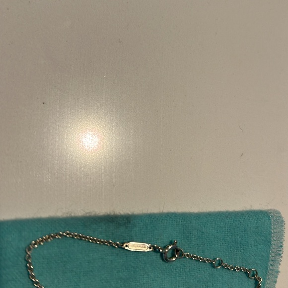 Tiffany and Co Interlocking Circles Chain bracelet - Picture 2 of 5